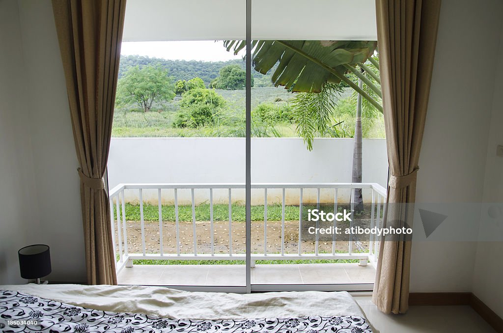 Vista della camera da letto - Foto stock royalty-free di Albergo
