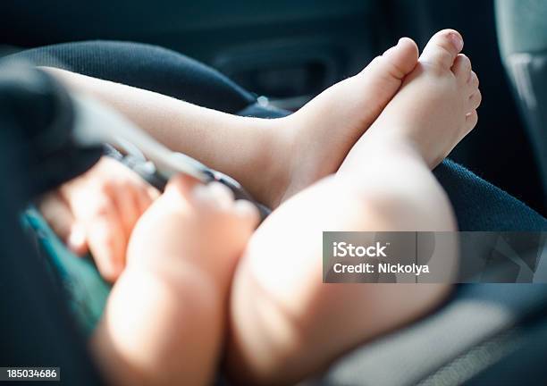 Kindersitz Stockfoto und mehr Bilder von Baby - Baby, Auto, Auto-Innenansicht