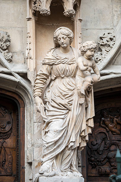 istock Avignon, historic church 185038460