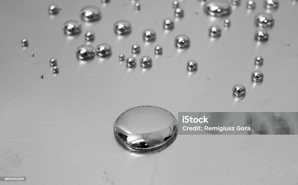 수은 독성 금속 엎질러진 수은 방울 수은에 대한 스톡 사진 및 기타 이미지 - 수은, 그림자, 방울 - iStock