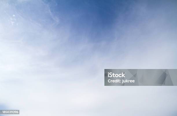 구름이 있는 푸른 하늘 0명에 대한 스톡 사진 및 기타 이미지 - 0명, 기상학, 기후-묘사