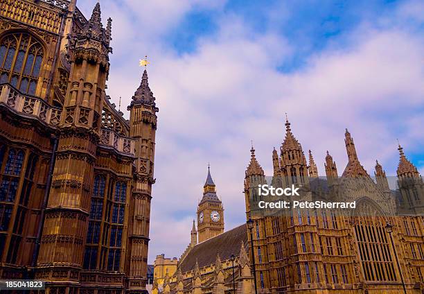 Edifici Di Westminster E Il Big Ben - Fotografie stock e altre immagini di Abbazia - Abbazia, Ambientazione esterna, Architettura