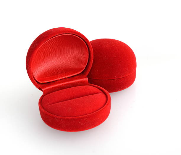 istock Ring jewelry box isolated on white 185050466