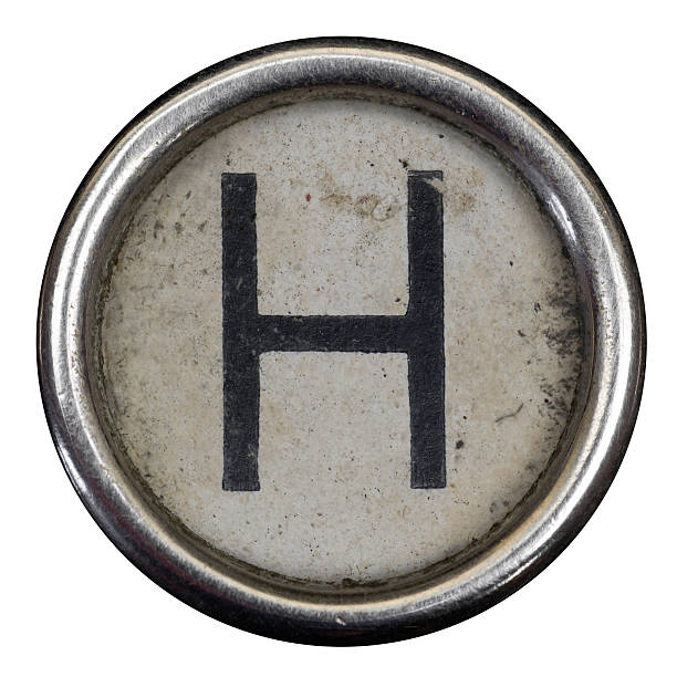 h key eine vollständige alphabet von grungey schreibmaschine - letter h typewriter key typewriter old stock-fotos und bilder