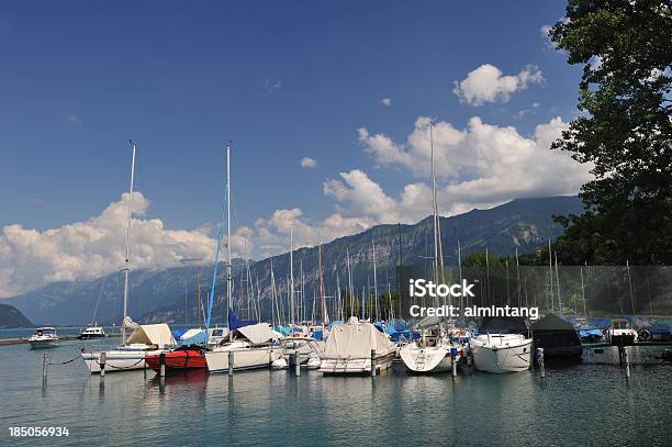 Barche Al Lago Di Thun - Fotografie stock e altre immagini di Spiez - Spiez, Svizzera, Acqua