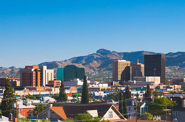 A stunning picture of El Paso's skyline Downtown El Paso skyline with the Juarez mountains in the background. el paso texas photos stock pictures, royalty-free photos & images