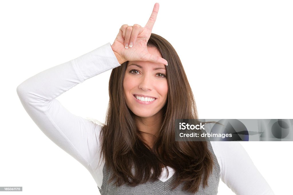Souriante jeune femme perdant geste signe de la main - Photo de 20-24 ans libre de droits