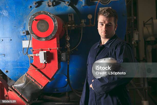 Foto de Sala De Aquecedor De Água De Trabalho e mais fotos de stock de Fogo Elétrico - Fogo Elétrico, Radiador, Controle