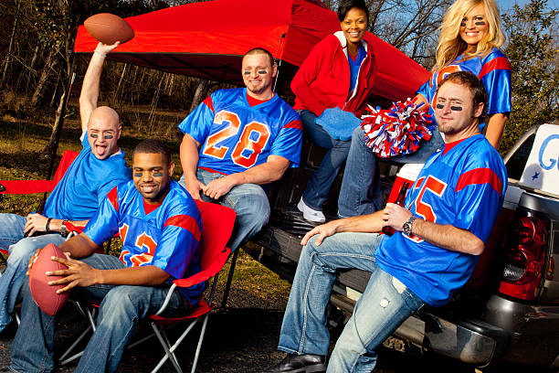 istock Football fans tailgating 185062708