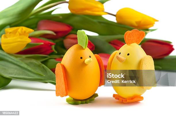 Ostern Huhn Und Tulpen Stockfoto und mehr Bilder von Baumblüte - Baumblüte, Blume, Erfolg