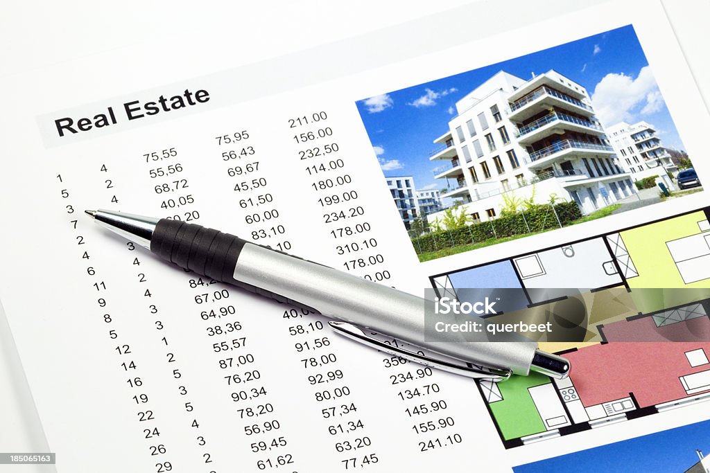 Immobilien-Ordner mit Daten - Lizenzfrei Abmachung Stock-Foto