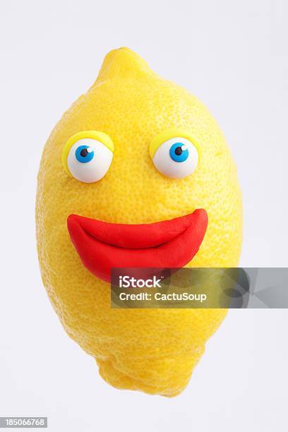 Vetores de Retrato De Limão e mais imagens de Brinquedo - Brinquedo, Rosto humano sorridente, Fundo Branco