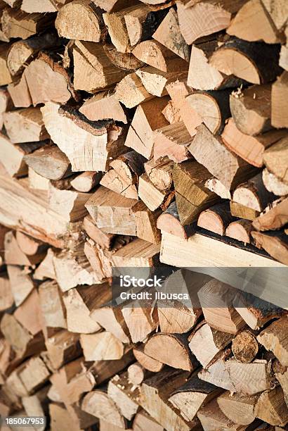 Stapel Holz Hintergrund Stockfoto und mehr Bilder von Bauholz - Bauholz, Bildhintergrund, Farbbild