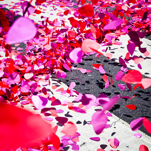 istock Giant Pink and Red Confetti 185069491