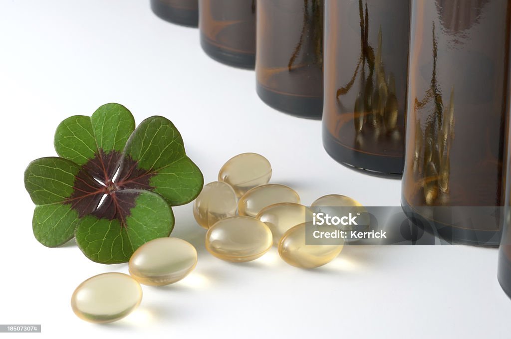 brown glove Flaschen für Medizin mit Tabletten - Lizenzfrei Flüssig Stock-Foto