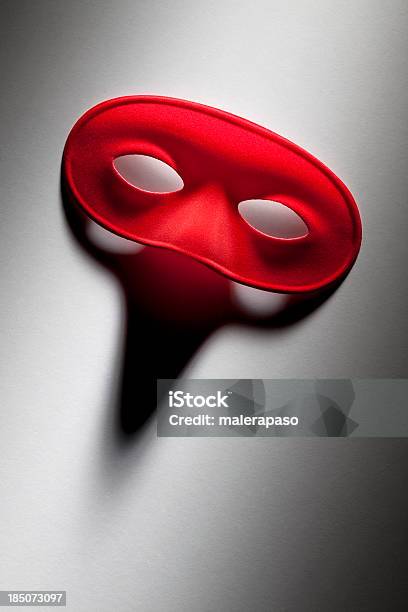 Máscara Roja Foto de stock y más banco de imágenes de Pinocho - Pinocho, Ilusión, Sombra