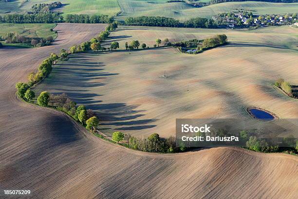 Foto de Foto Aérea De Campos De Primavera Nos Eua e mais fotos de stock de Acima - Acima, Agricultura, Ajardinado