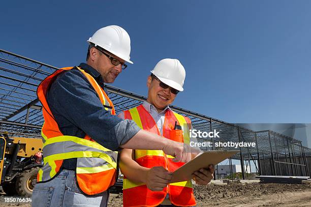 Sicherheit Überprüfen Stockfoto und mehr Bilder von Außenaufnahme von Gebäuden - Außenaufnahme von Gebäuden, Bauen, Baugewerbe