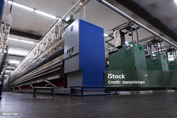 Industria Textilspinning Hilo De Producción Xxxl Foto de stock y más banco de imágenes de Algodón - Textil