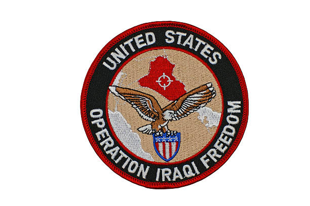 aufgesetzte zu ehren der betrieb irakischen mehr soldaten - air force military insignia us military stock-fotos und bilder
