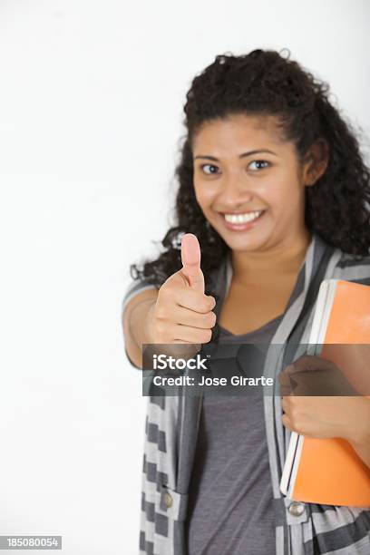 Estudiante Adolescente Foto de stock y más banco de imágenes de 16-17 años - 16-17 años, 18-19 años, Adolescente