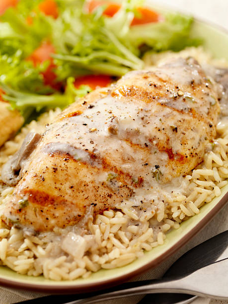 istock Grilled Chicken in a Mushroom Sauce 185080293