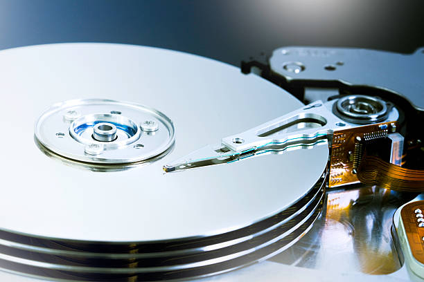 ouvert sur le disque dur - open harddisk photos et images de collection