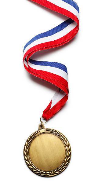 medalla de oro para montaje en cinta con la bandera americana - gold medal medal ribbon trophy fotografías e imágenes de stock
