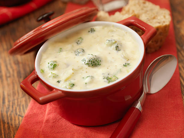istock Cream of Broccoli Soup 185084533