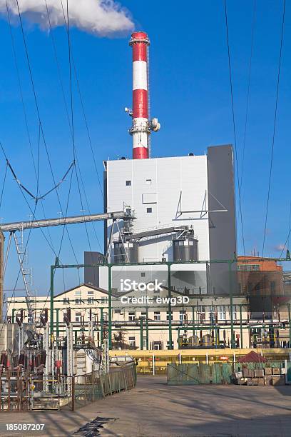 Elektrownia - zdjęcia stockowe i więcej obrazów Biznes międzynarodowy - Biznes międzynarodowy, Dworzec, Dwutlenek węgla