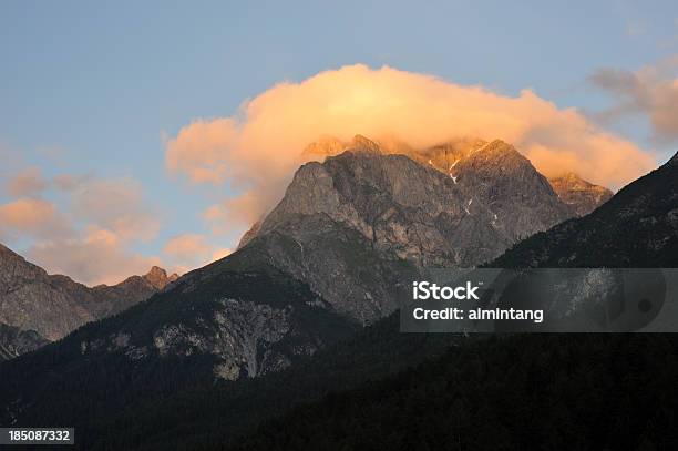 Szwajcarskie Góry - zdjęcia stockowe i więcej obrazów Alpenglow - Alpenglow, Alpy, Alpy Szwajcarskie