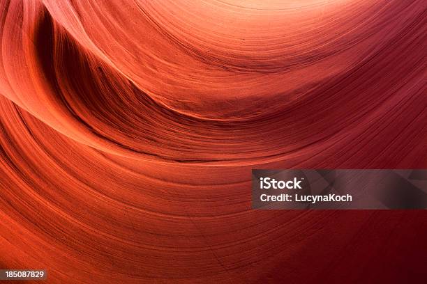 Antelope Slot Canyon Farben Stockfoto und mehr Bilder von Canyon - Canyon, Texturiert, Wellenförmig