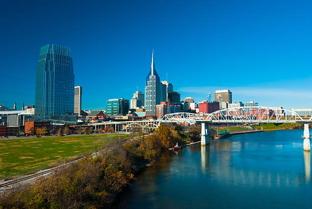 istock Nashville skyline, river, and bridge, wide angle 185088634