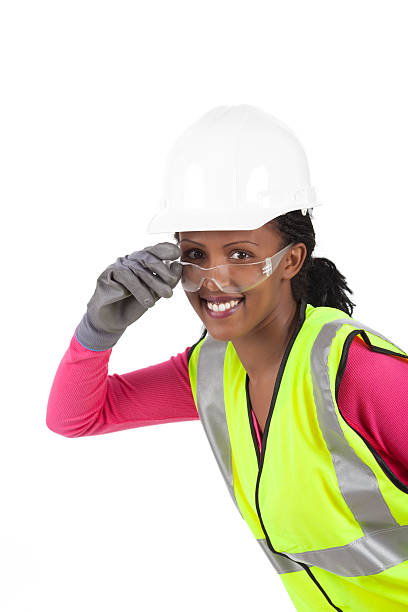 istock Manual woman worker in safety gear. 185088735