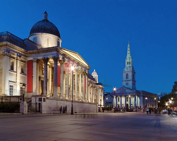 istock National Gallery in London at dusk 185089141