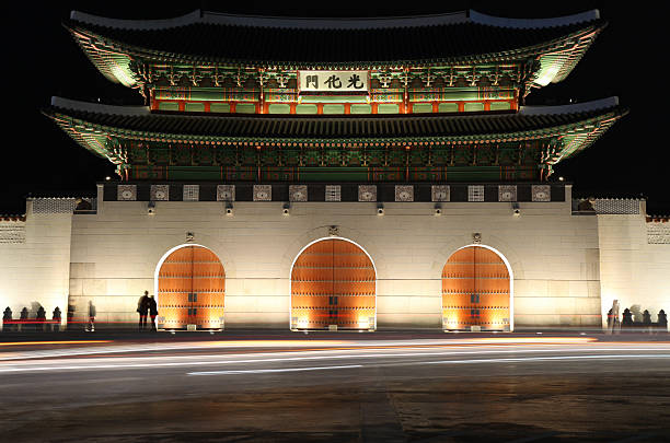 istock Gwanghwamun gate Seoul South Korea 185089662