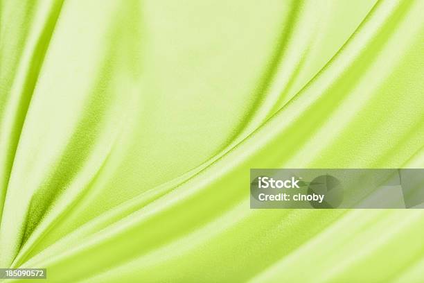 Lśniące Zielone Tło Satyna - zdjęcia stockowe i więcej obrazów Abstrakcja - Abstrakcja, Aksamit, Barwne tło