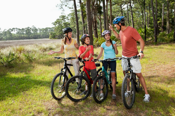 istock Family riding bicycles 185090688