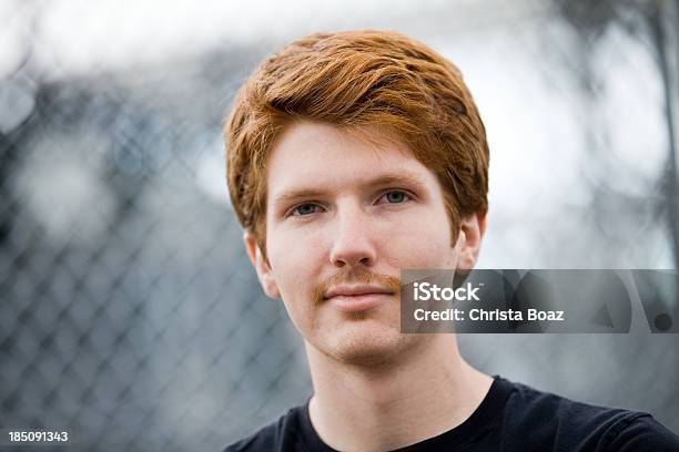 Young Movember Participante Foto de stock y más banco de imágenes de Bigote - Bigote, 20-24 años, Adulto