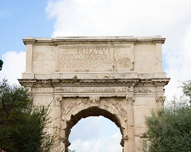 istock Arch of Augusto In Rome 185092404