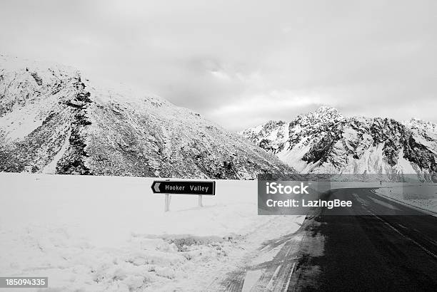 Strada Per La Valle Di Hooker Aoraki Parco Nazionale Nz - Fotografie stock e altre immagini di Alpi Meridionali della Nuova Zelanda