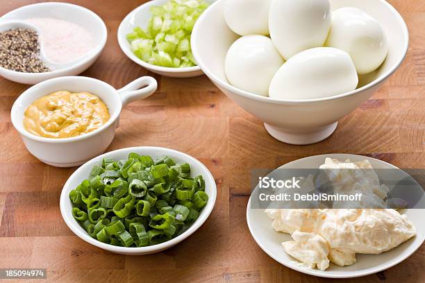 Foto de Salada De Ovo Ingredientes e mais fotos de stock de Salada de Ovo - Salada de Ovo, Aipo, Cebolinha