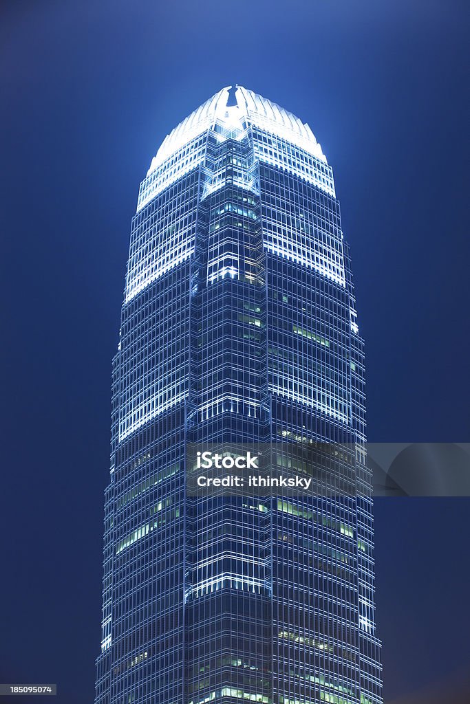 Modernos rascacielos en la noche - Foto de stock de Acero libre de derechos