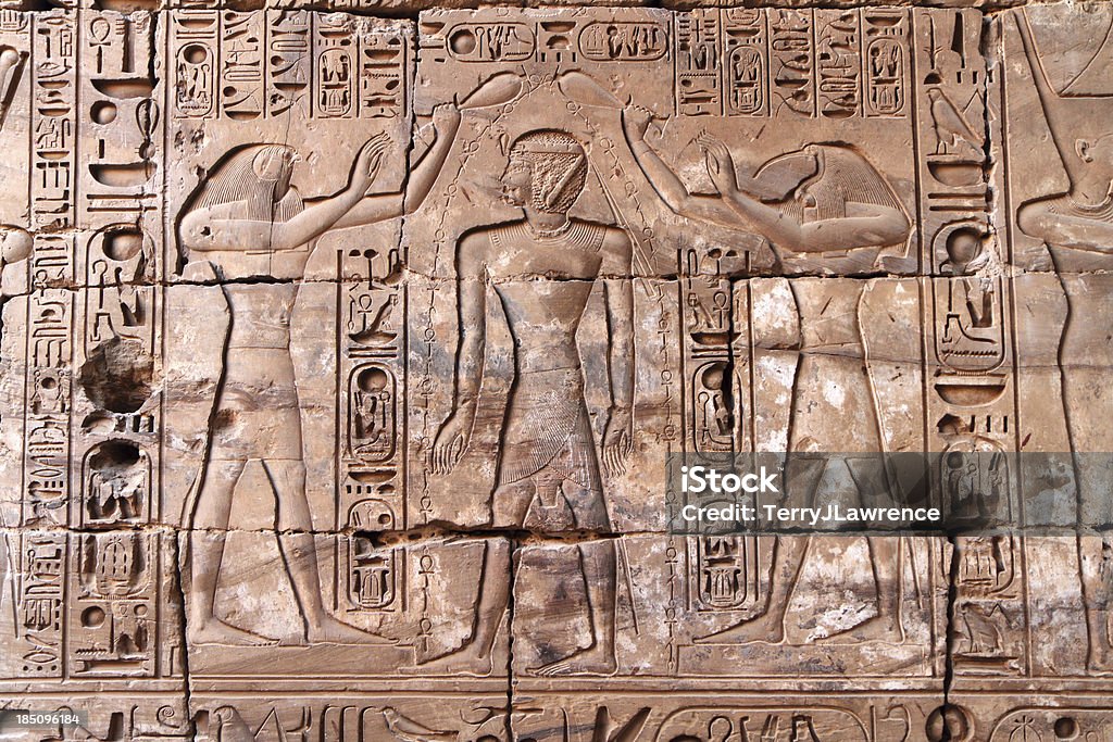 Ściana Relief, świątyni Karnak w Egipcie Khonsu, Luxor - Zbiór zdjęć royalty-free (Thoth)