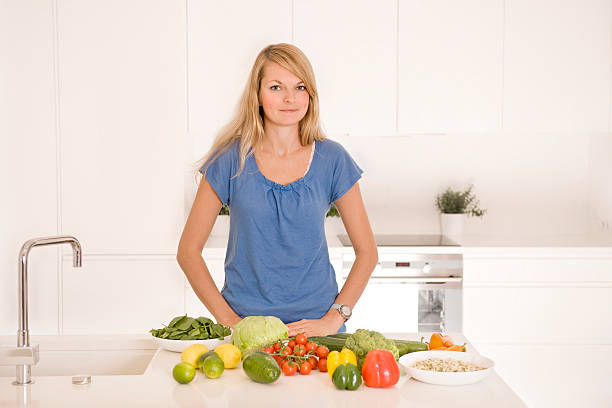 istock Preparing healthy food 185097414