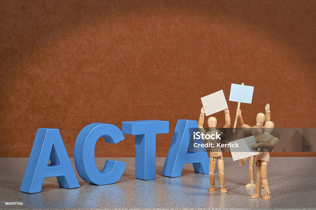 Die ACTA-Hölzerne Kleiderpuppe was das Wort - Lizenzfrei Abmachung Stock-Foto