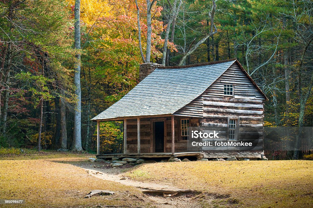 Ferme, Cades Cove, Great Smoky Mountains, à Gatlinburg, dans le Tennessee, États-Unis - Photo de Maison forestière libre de droits