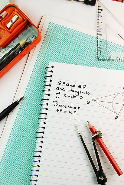 геометрия - mathematical symbol mathematics pencil sharp стоковые фото и изображения