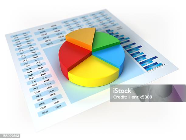 Photo libre de droit de Des Données Financières Avec 3d Piechart Isolé Sur Fond Blanc Tracé De Détourage banque d'images et plus d'images libres de droit de Forme tridimensionnelle