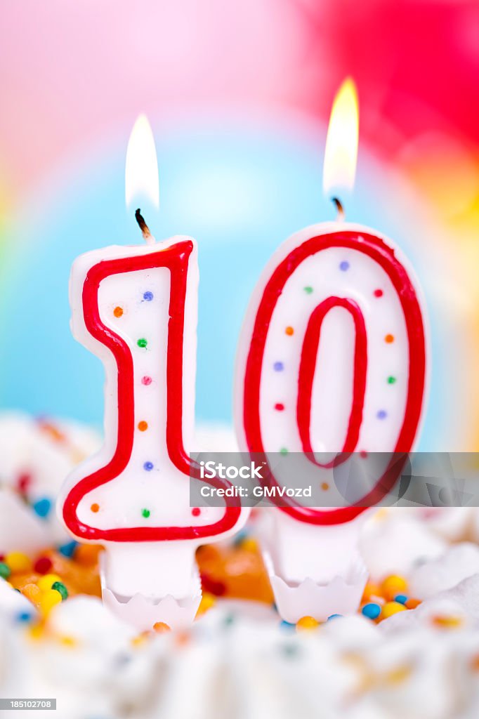 Pastel de cumpleaños - Foto de stock de 10-11 años libre de derechos